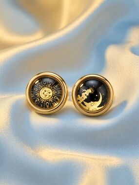 🌙✨ Woman on the Moon & Sun Celestial Earrings — Embrace Your Inner Power ✨🌞💓